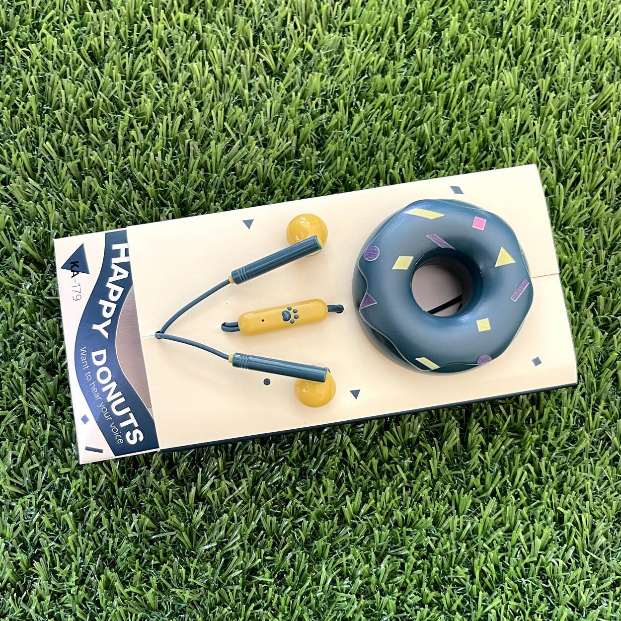 happy-donuts-earphone-with-case_2.jpg